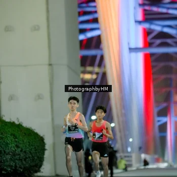 Runner Photo 6239391