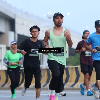 Runner Photo 6239431