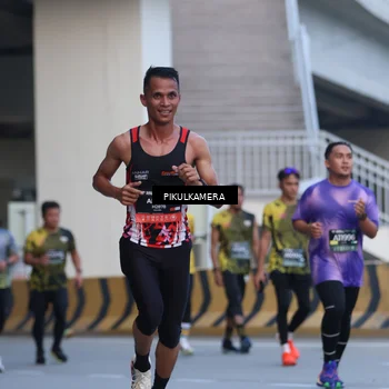 Runner Photo 6239449