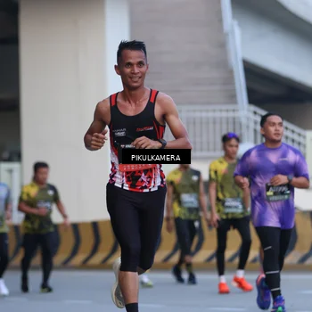 Runner Photo 6239456