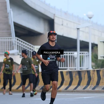 Runner Photo 6239498