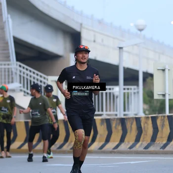 Runner Photo 6239501