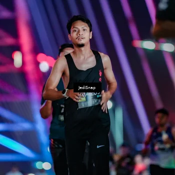 Runner Photo 6239511