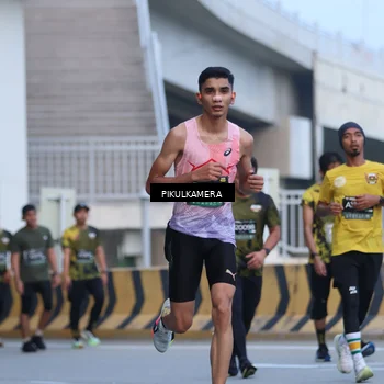 Runner Photo 6239515