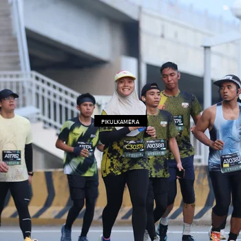 Runner Photo 6239553
