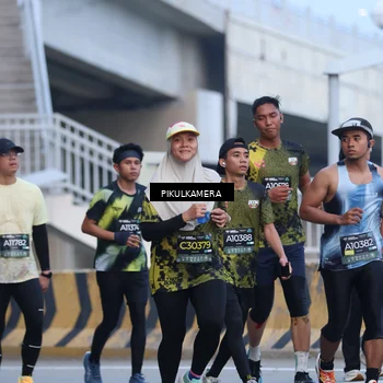 Runner Photo 6239563