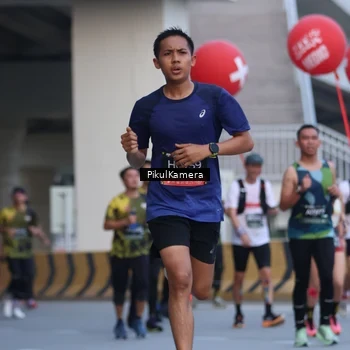Runner Photo 6239592