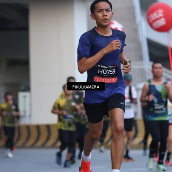 Runner Photo 6239603