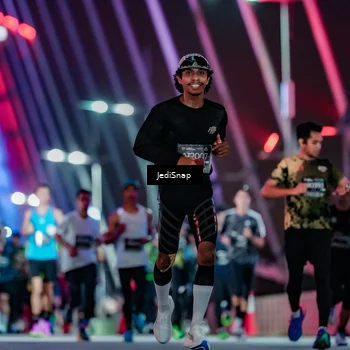 Runner Photo 6239652