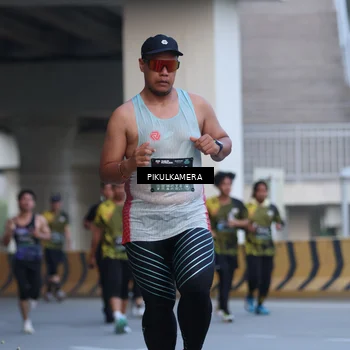 Runner Photo 6239657