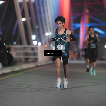 Runner Photo 6239715