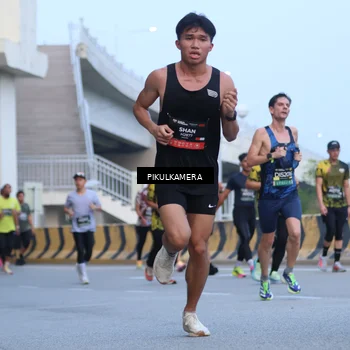 Runner Photo 6239788