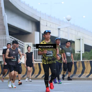 Runner Photo 6239849