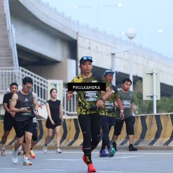 Runner Photo 6239854