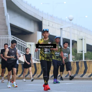 Runner Photo 6239860