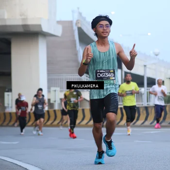 Runner Photo 6239865