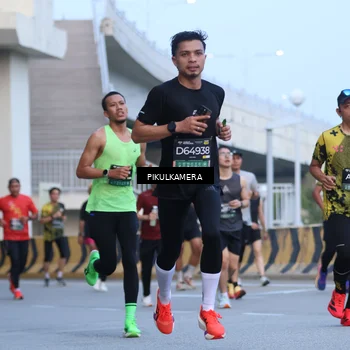 Runner Photo 6239876