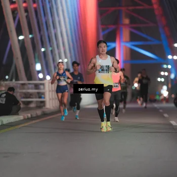 Runner Photo 6239880