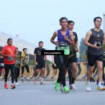 Runner Photo 6239913
