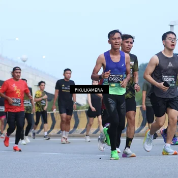 Runner Photo 6239916