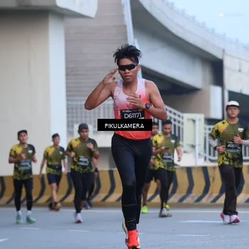 Runner Photo 6239951