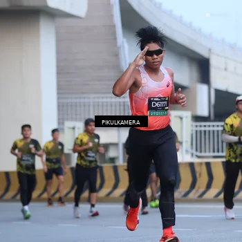 Runner Photo 6239959