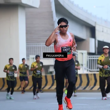 Runner Photo 6239960