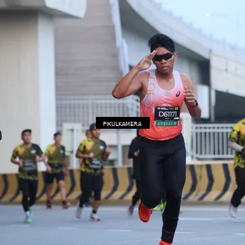 Runner Photo 6239977