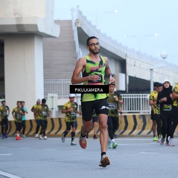 Runner Photo 6239985