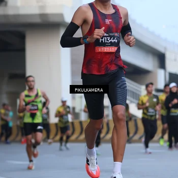 Runner Photo 6239995