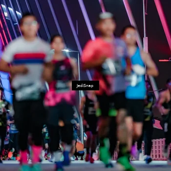 Runner Photo 6240009