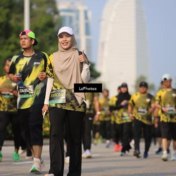 Runner Photo 6240073