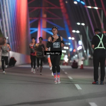 Runner Photo 6240093