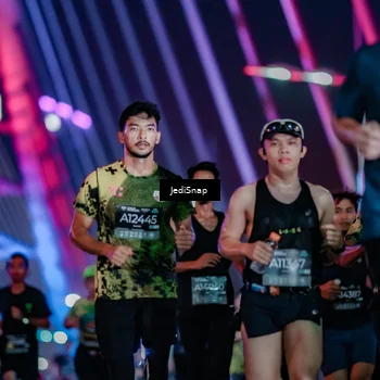 Runner Photo 6240116