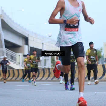 Runner Photo 6240134