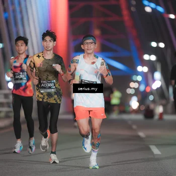 Runner Photo 6240168