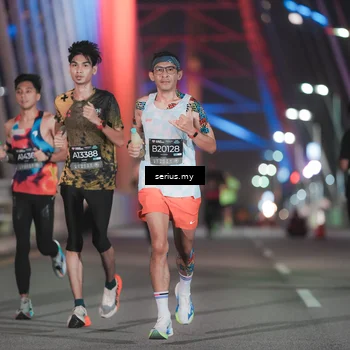 Runner Photo 6240179