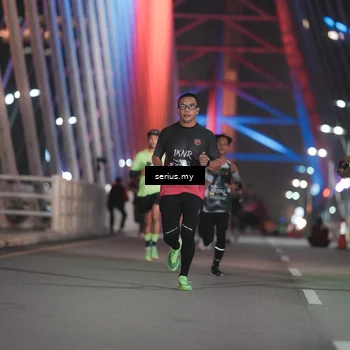 Runner Photo 6240211