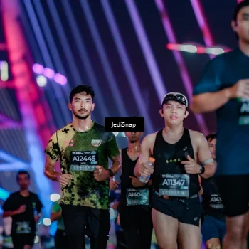 Runner Photo 6240372