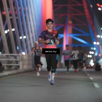 Runner Photo 6240456