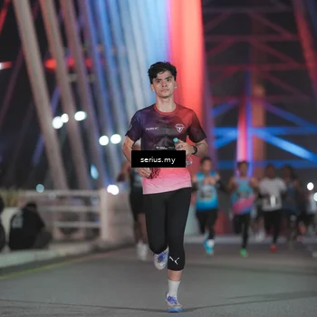 Runner Photo 6240471