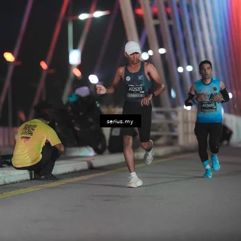 Runner Photo 6240516