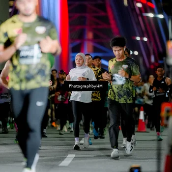 Runner Photo 6240534
