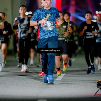 Runner Photo 6240535