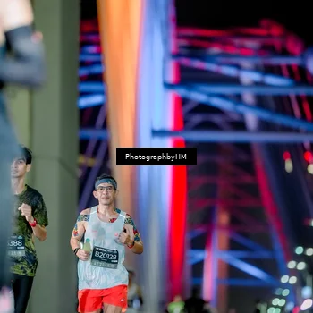 Runner Photo 6240542