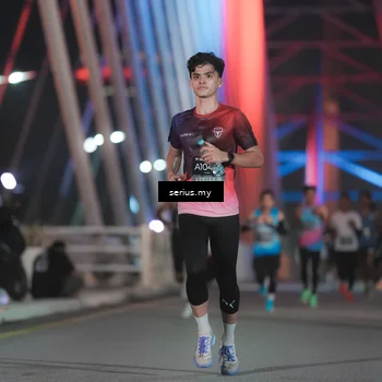 Runner Photo 6240576