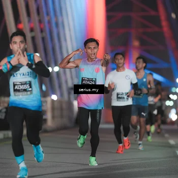 Runner Photo 6240640