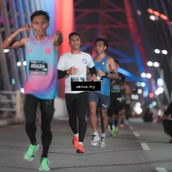 Runner Photo 6240685