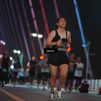 Runner Photo 6240688