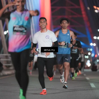 Runner Photo 6240721